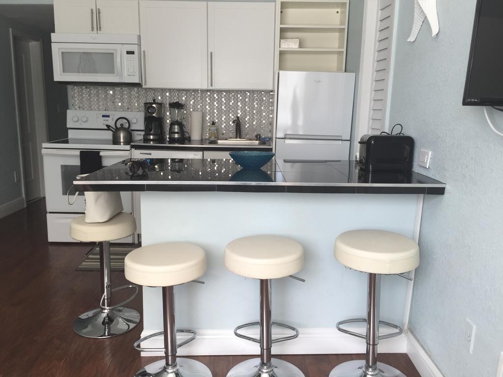 Sun Sand And Love - 1 Bed, 2 Bath Condo Miami Beach Bagian luar foto