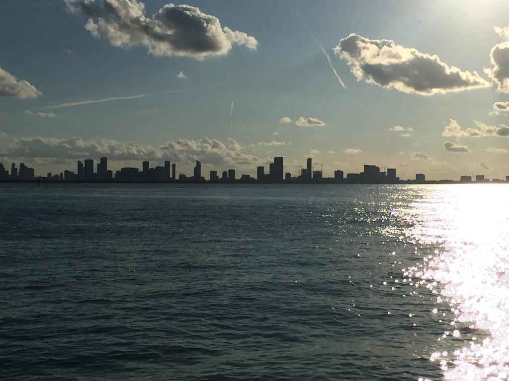Sun Sand And Love - 1 Bed, 2 Bath Condo Miami Beach Bagian luar foto